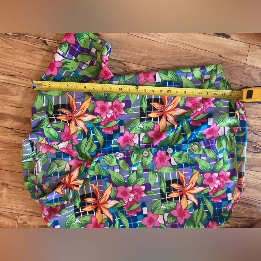 Vintage Teddi hawaiian button down womens M or mens XS shirt floral aloha - Picture 9 of 12